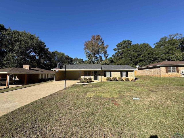 ranch-style home with a front yard