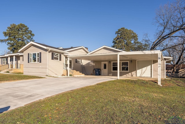 view of front facade featuring a front yard and a carport