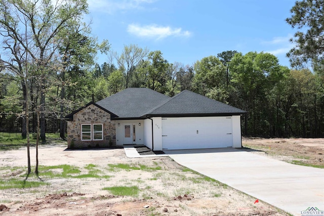 view of front of house featuring a garage