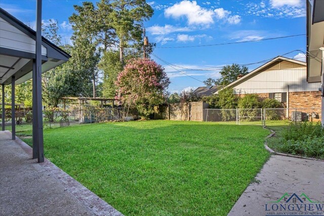540 N Adams St, Carthage, TX 75633 - photo 36