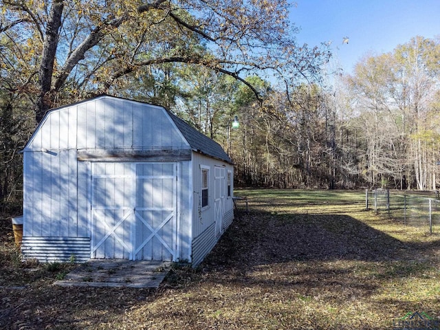 view of outbuilding