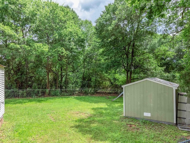 215 S Sidney St, Longview, TX 75602 - view of yard with a shed and an outbuilding