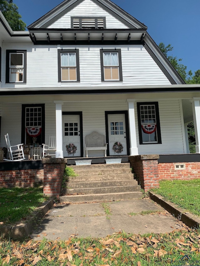 view of front of house with a porch