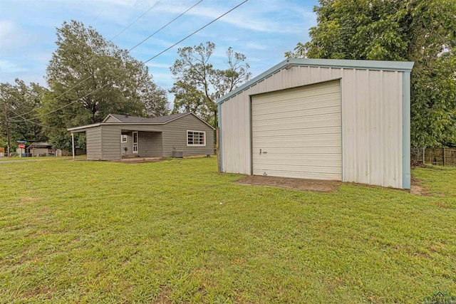 524 N College St, Lindale, TX 75771 - view of detached garage