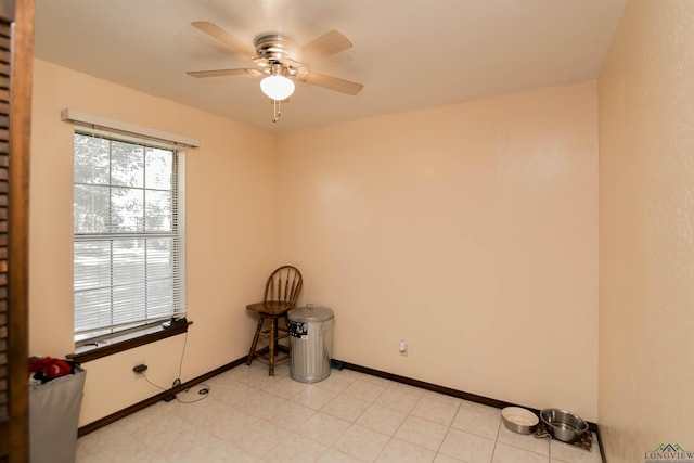 empty room with ceiling fan