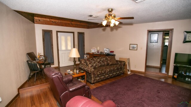 242 W Victoria Woods St, Waskom, TX 75692 - photo 6
