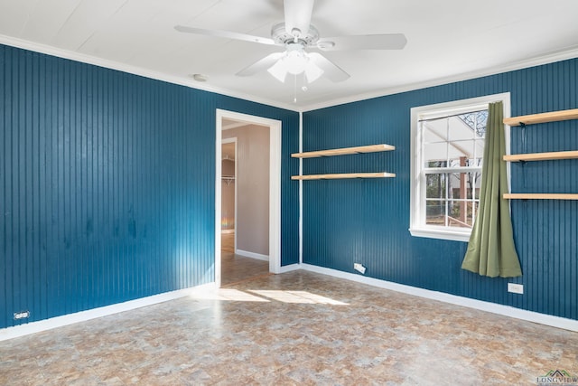 unfurnished room featuring crown molding and ceiling fan