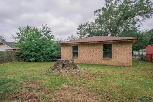 308 N Lee Dr, Gladewater, TX 75647 - view of yard
