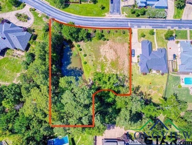 2198 Pinehurst St, Tyler, TX 75703