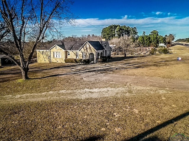 view of front of house