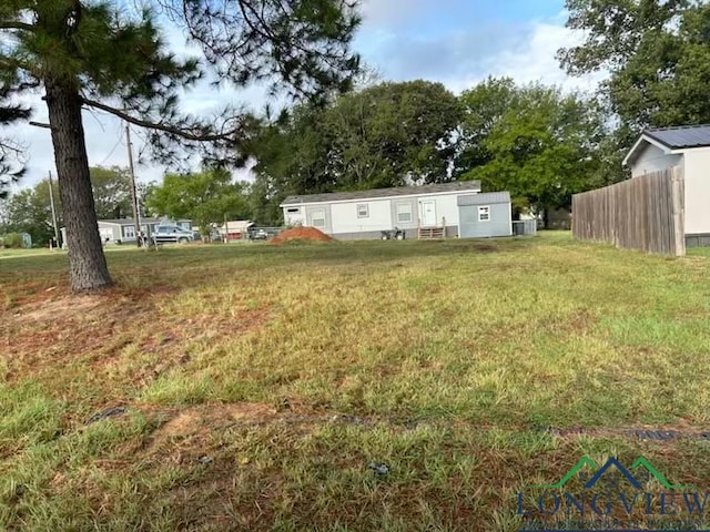 Listing photo 3 for 241 Seminole, Quitman TX 75783