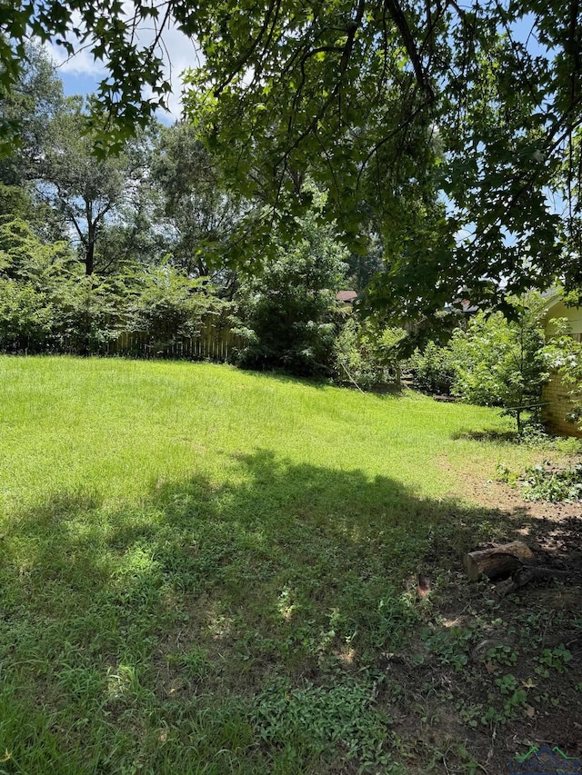 206 Syble Ln, Longview, TX 75605 - view of yard