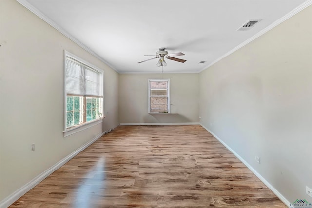 empty room featuring light hardwood / wood-style floors, ceiling fan, and ornamental molding