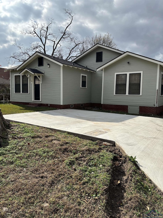 view of front of house