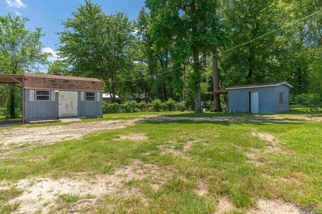 300 Hailey Dr, Longview, TX 75602 - view of green lawn