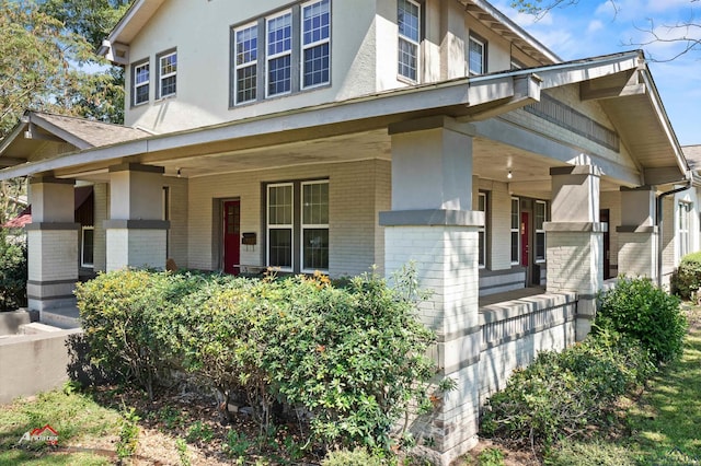 view of front of home featuring a porch