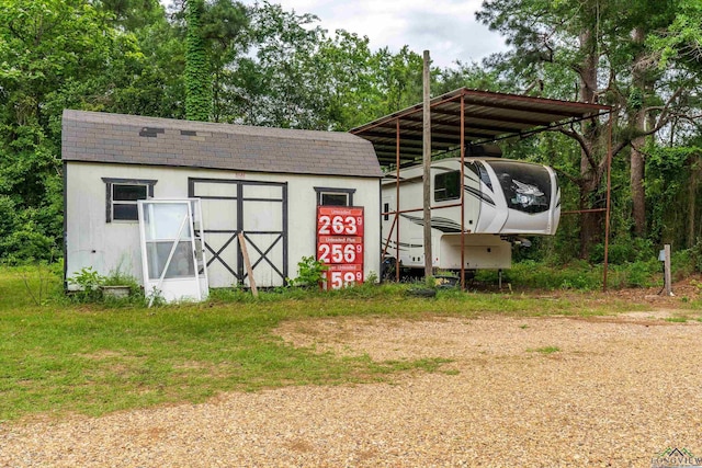 view of outbuilding