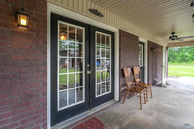 view of patio / terrace featuring ceiling fan and covered porch