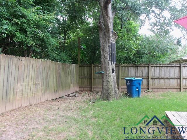 710 Florey St, Kilgore, TX 75662 - photo 10