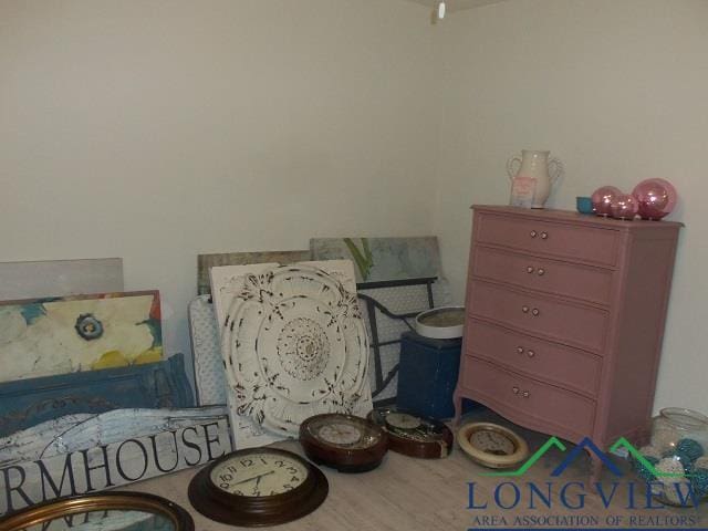 710 Florey St, Kilgore, TX 75662 - photo 17
