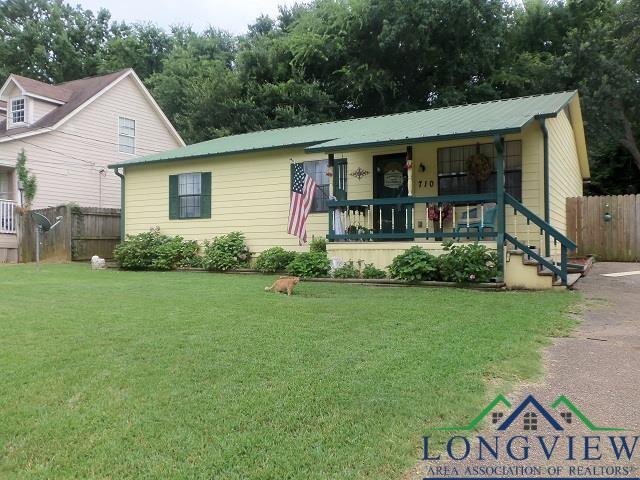 710 Florey St, Kilgore, TX 75662 - photo 2