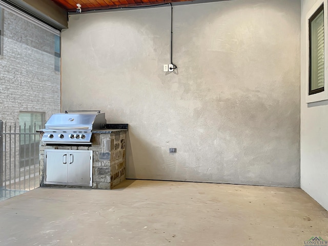 7323 Lake Pointe Cv, Tyler, TX 75703 - view of patio / terrace with area for grilling