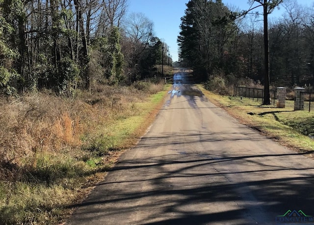 Listing photo 2 for TBD Groundhog Rd, Gilmer TX 75644