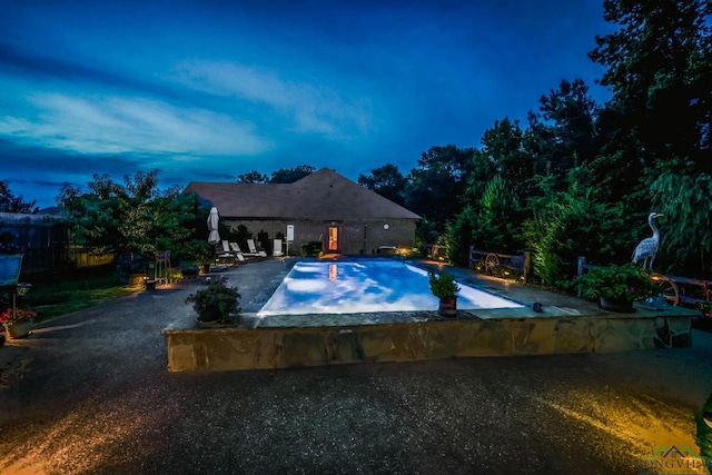 2106 Katie Lee Ln, Longview, TX 75601 - view of pool featuring a hot tub