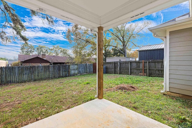 view of yard with a patio area