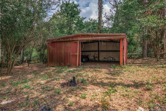 view of outdoor structure