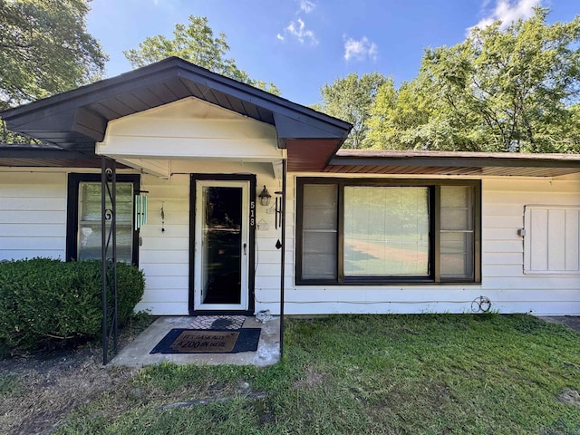 513 S Mimosa St, Ore City, TX 75683 - photo 2