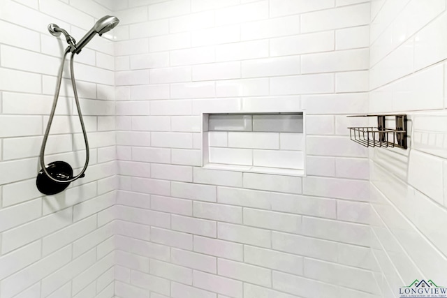 2104 Mccann Rd, Longview, TX 75601 - full bathroom with tiled shower