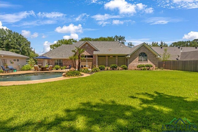 909 University Dr, Carthage, TX 75633 - view of front of house with brick siding