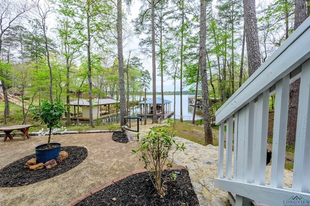 view of yard with a water view