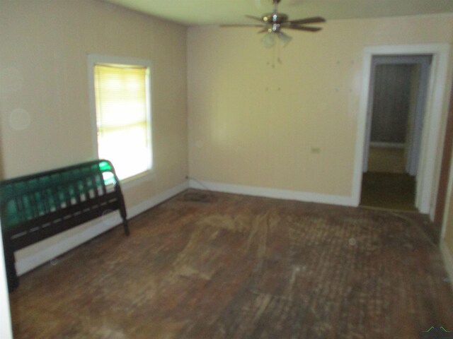 spare room featuring ceiling fan