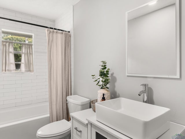 514 N St, Gilmer, TX 75644 - full bathroom featuring vanity and shower / bath combo with shower curtain