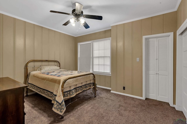 bedroom featuring crown molding, carpet floors, and ceiling fan