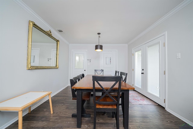 523 Molly Cir, Carthage, TX 75633 - dining space featuring ornamental molding and dark wood finished floors