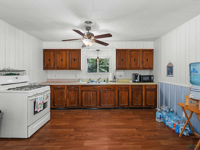 155 E Longs Cp, Karnack, TX 75661 - photo 11