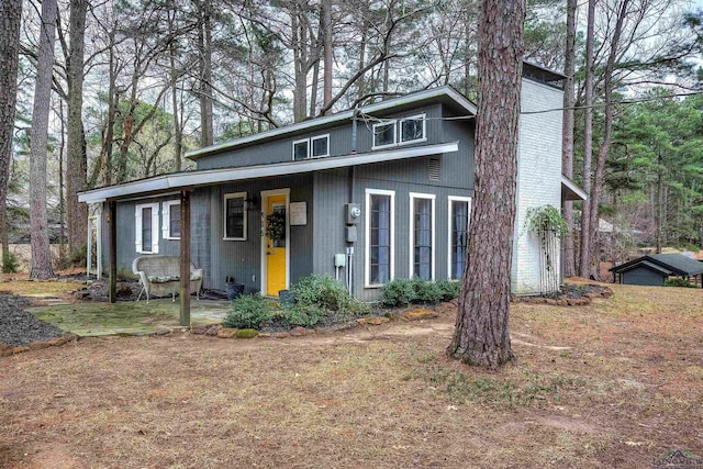 view of mid-century home