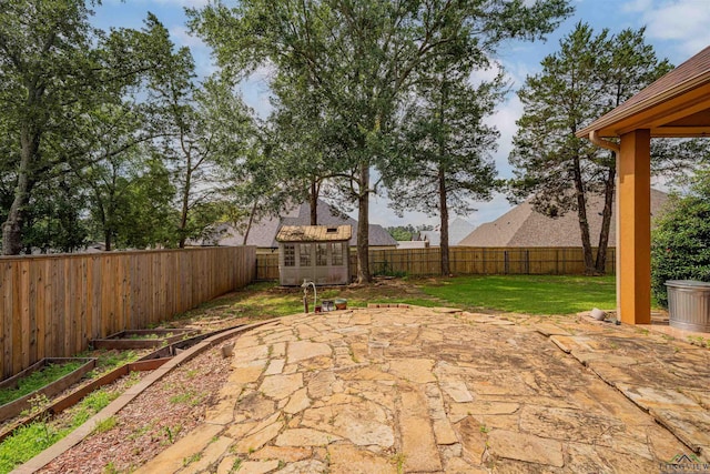 2120 Page Rd, Longview, TX 75601 - view of patio / terrace featuring a garden