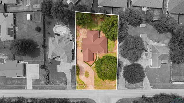 2120 Page Rd, Longview, TX 75601 - aerial view of residential area with property boundaries highlighted