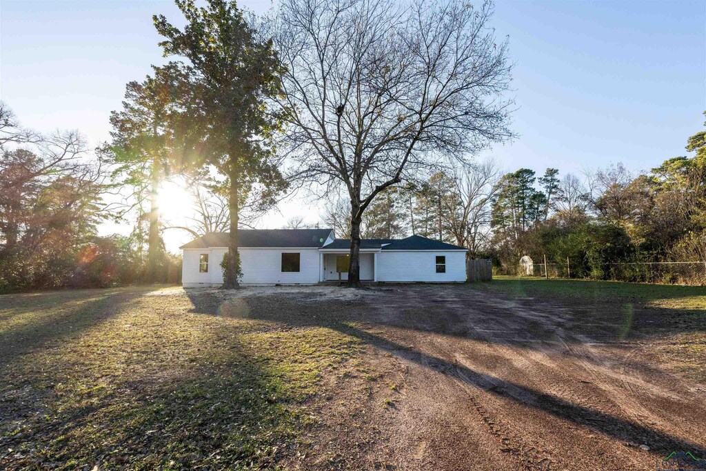 709 Duncan St, Longview, TX 75604 - photo 1