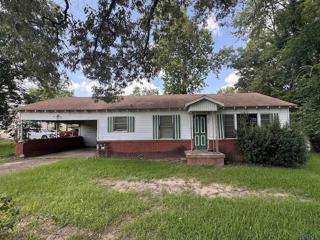 903 Mary Ave, Gladewater, TX 75647 - photo 1