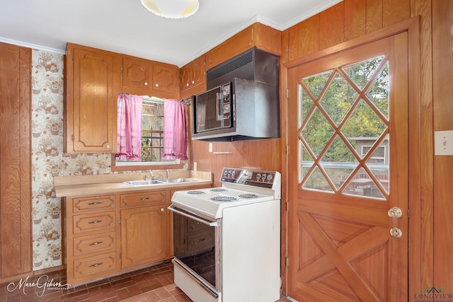 laundry room with sink