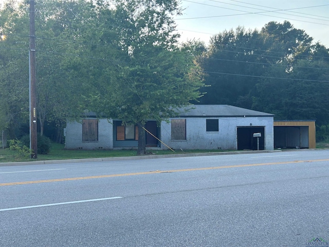 view of front of house