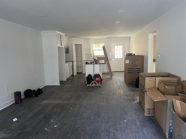 2808 Park Dr, Marshall, TX 75670 - workout area with dark wood-style floors and baseboards
