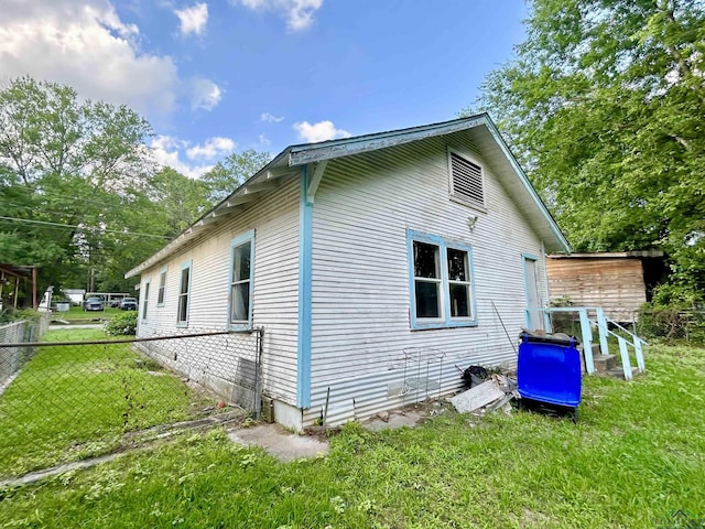 1106 E Level, Longview, TX 75602 - view of side of home
