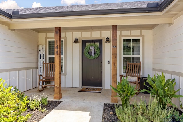 144 Brenlind Ln, Mineola, TX 75773 - view of exterior entry with a porch