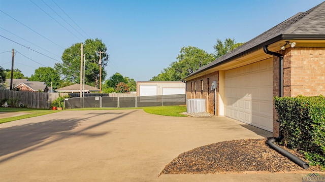 1110 N White Oak Rd, White Oak, TX 75693 - photo 33